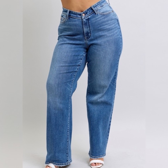 High Waist V- Front Vintage Wash Straight Jeans - Picture 9 of 16